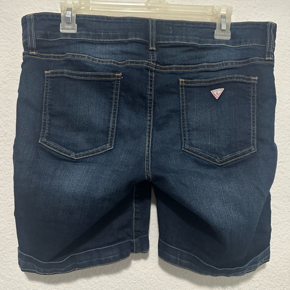 Guess Denim Shorts size 32 - Picture 5 of 13